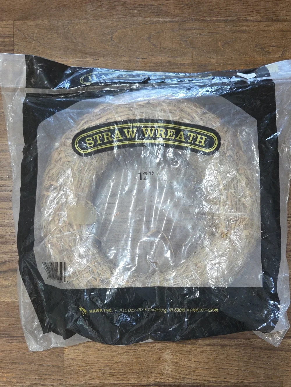Unopened Straw Wreath 12